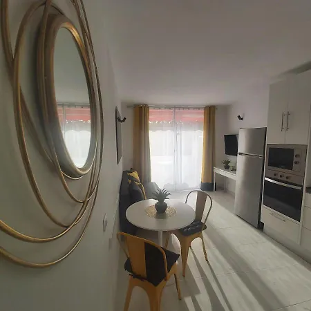 Ricky Place - Chaparral Complex Apartament *