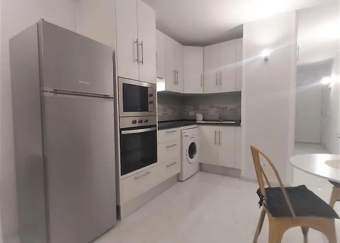 Ricky Place - Chaparral Complex Apartment *